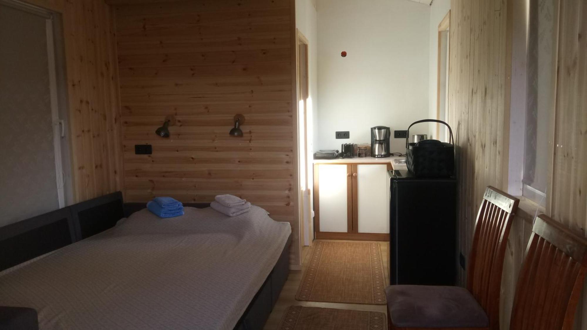 Vana Postimaja Accommodation Suure-Jaani Exterior foto
