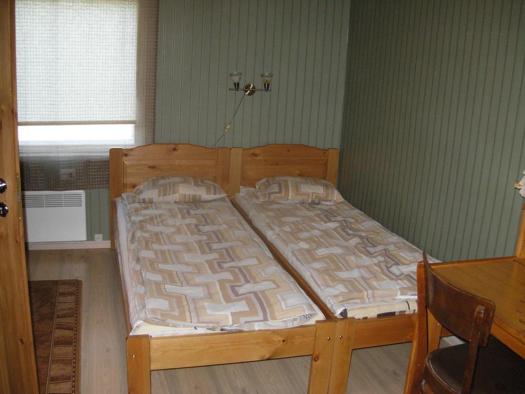 Vana Postimaja Accommodation Suure-Jaani Habitación foto